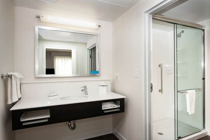 Room 20 of 44