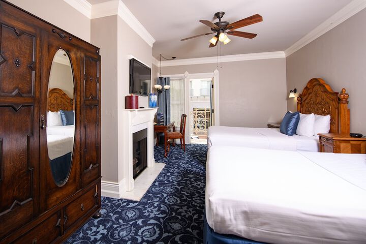Room 34 of 118