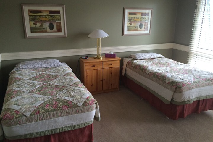 Room 16 of 19