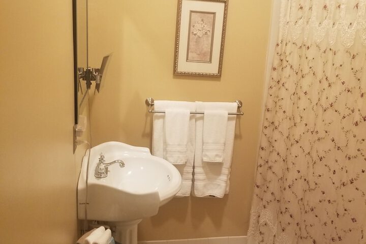 The Carriage Inn B & B