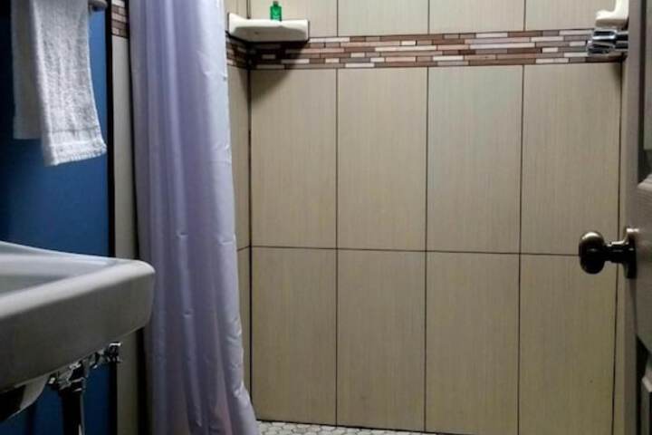 Room 14 of 21