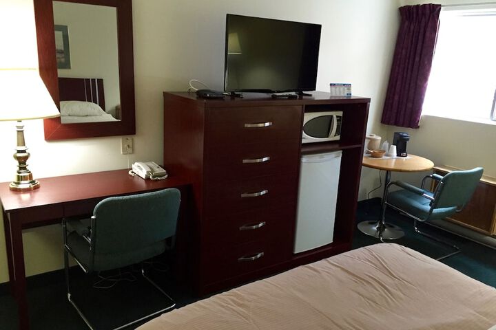 Room 34 of 48