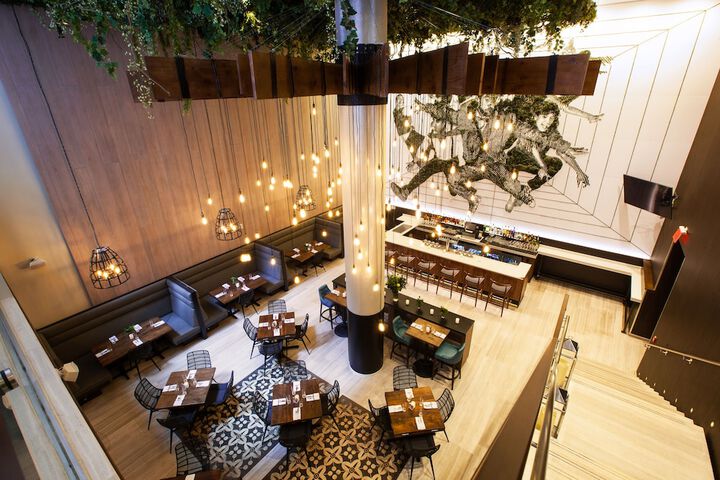 Dining 59 of 83