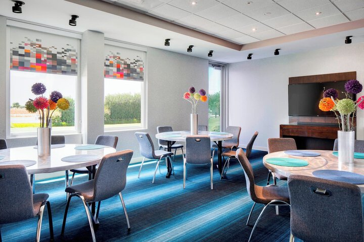 Aloft by Marriott Las Colinas