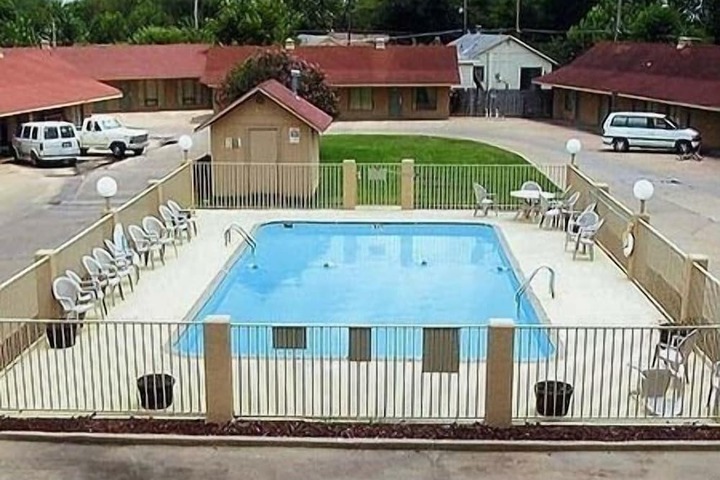 Will Rogers Inn