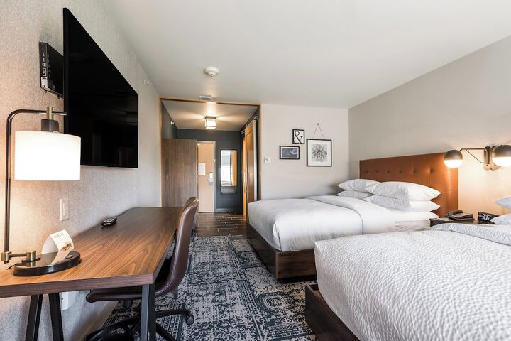 Room 40 of 48
