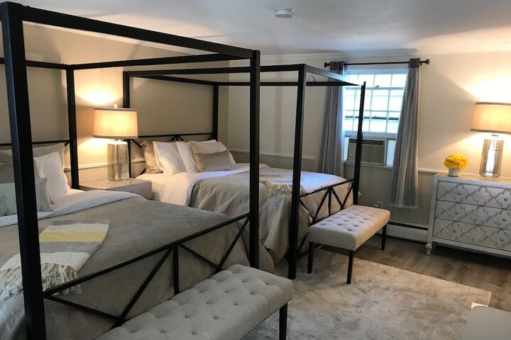 Room 35 of 106