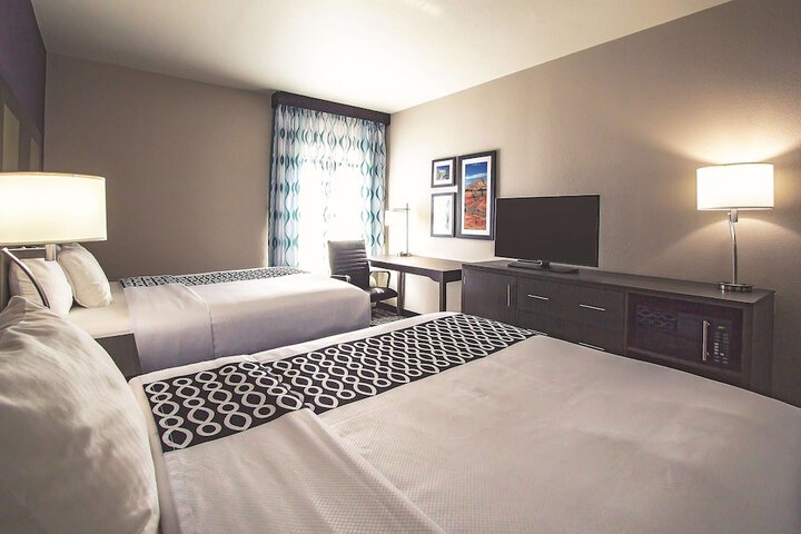 Room 53 of 78
