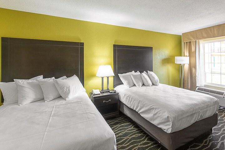 Room 20 of 71
