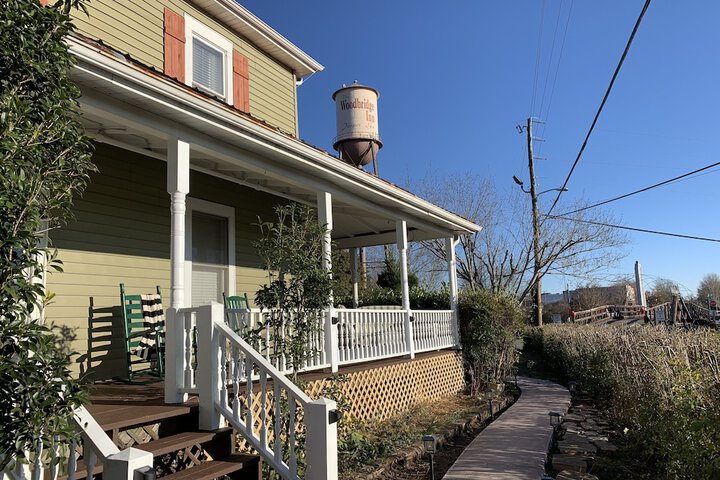 Woodbridge Inn & Tavern