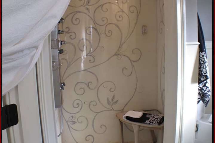 Room 41 of 49