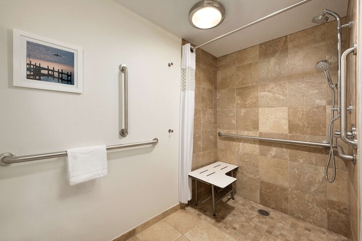 Room 16 of 31
