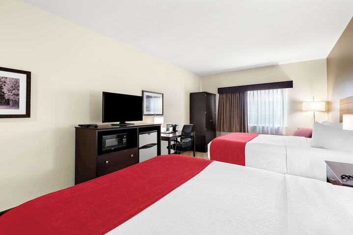 Room 12 of 37