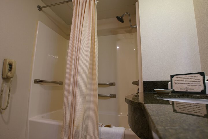 Room 29 of 85
