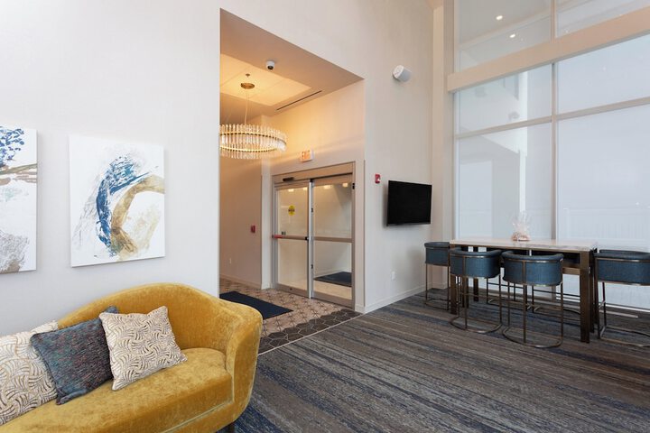 Hotel 2 of 61