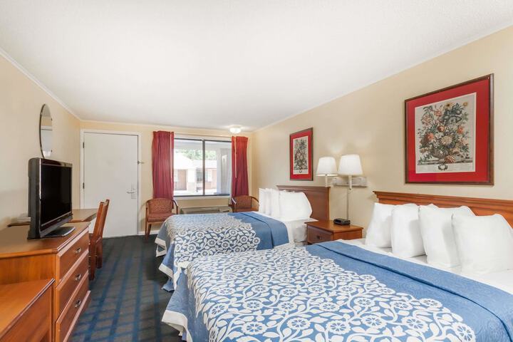 Room 12 of 14