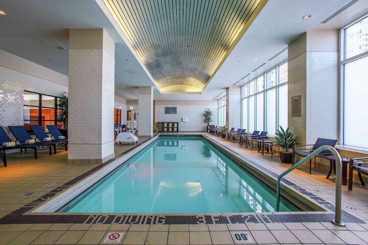 Embassy Suites by Hilton Chicago Downtown Magnificent Mile