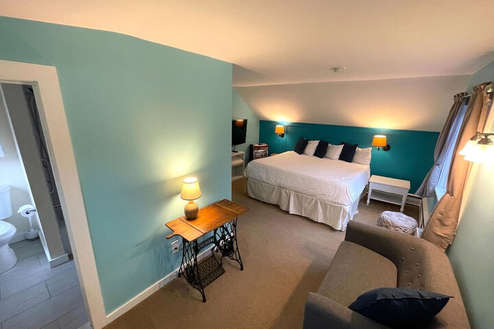 Room 11 of 41
