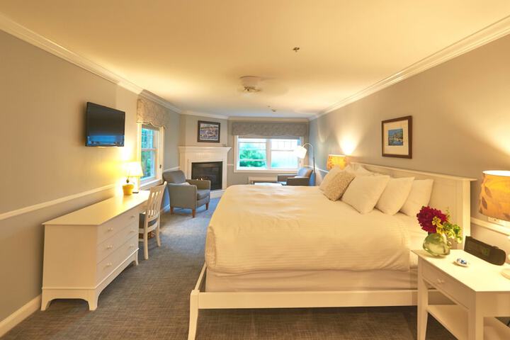 Room 30 of 68
