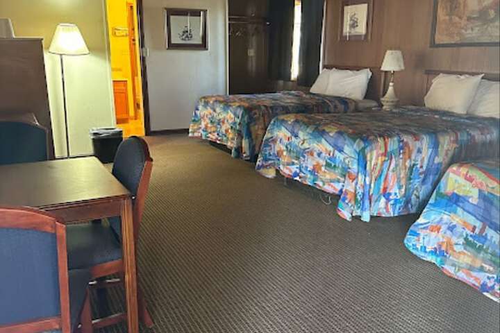 Room 16 of 35