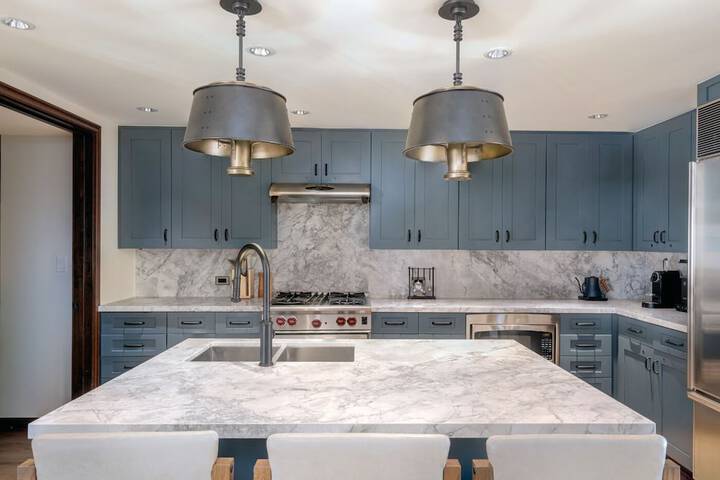 Madeline Hotel & Residences Auberge Collection