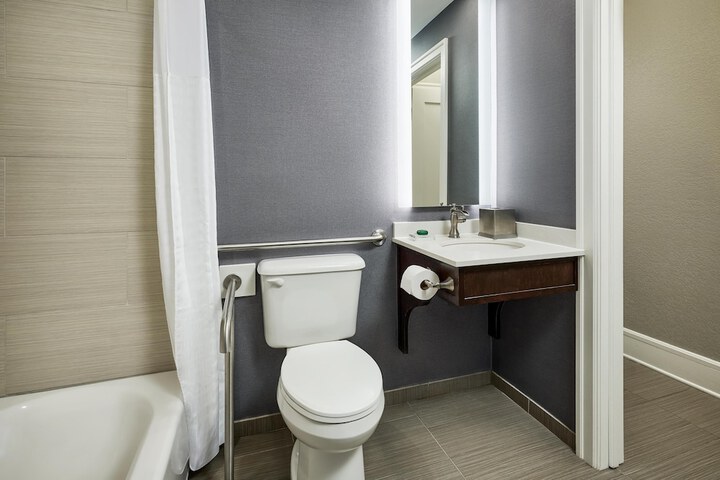 Hotel Alex Johnson Rapid City Curio Collection by Hilton