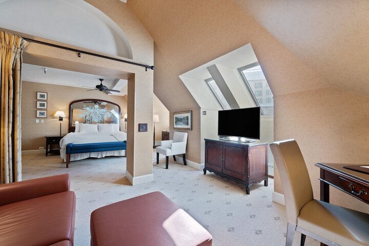 Room 18 of 44