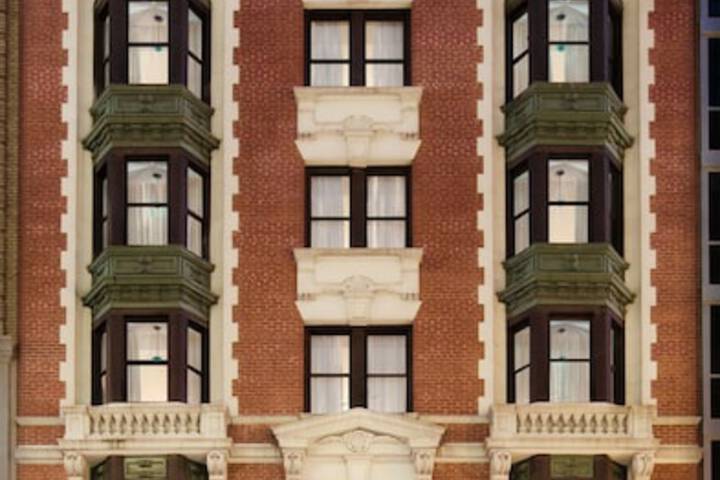 Hotel 3 of 54
