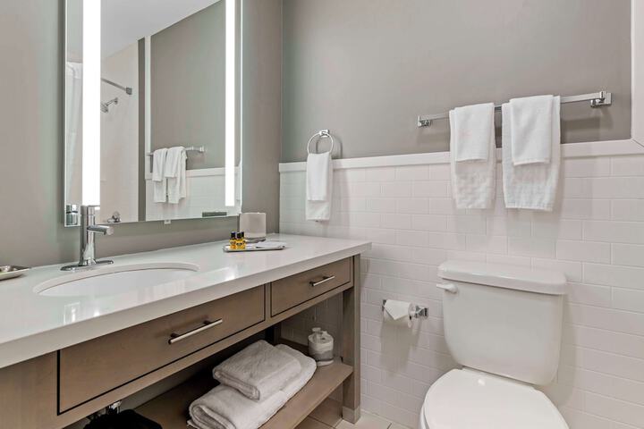 Best Western Plus Waterloo & Cedar Falls