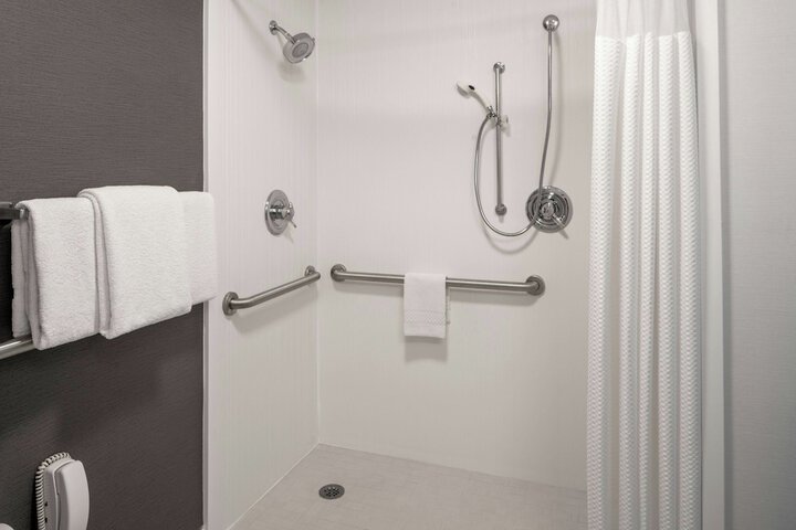 Courtyard by Marriott Cincinnati-Covington