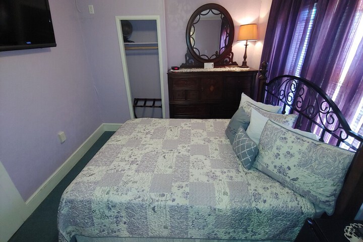 Island Guest House B & B