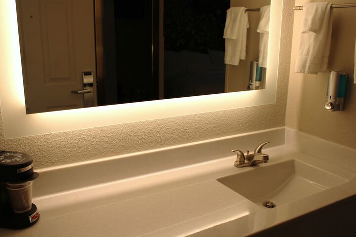 Boarders Inn & Suites