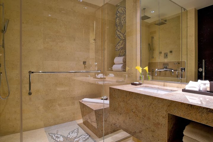 EB Hotel Miami
