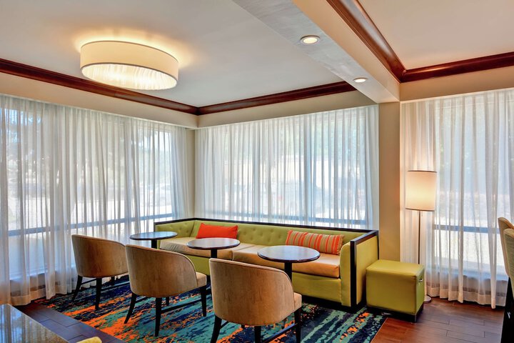 Hotel Interior 9 of 39