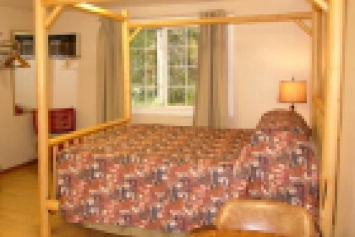 Room 28 of 99