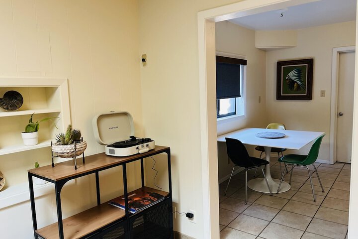 Room 19 of 38