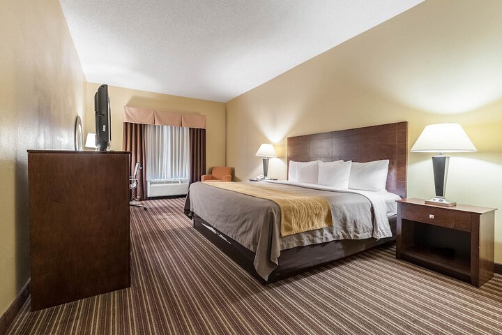 Room 14 of 26