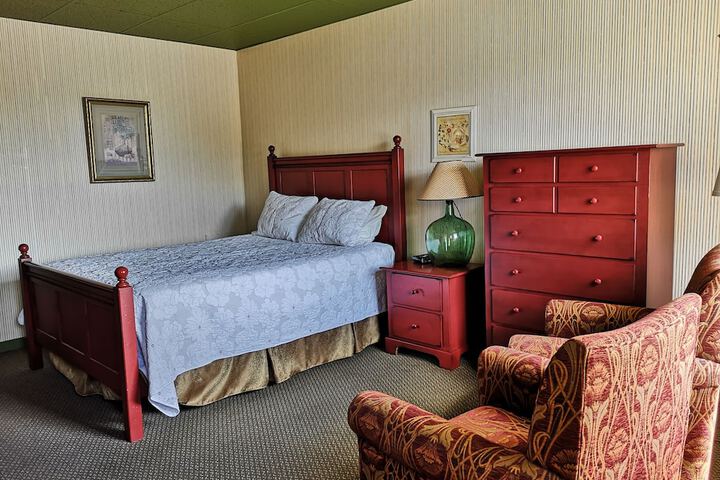 Room 11 of 53