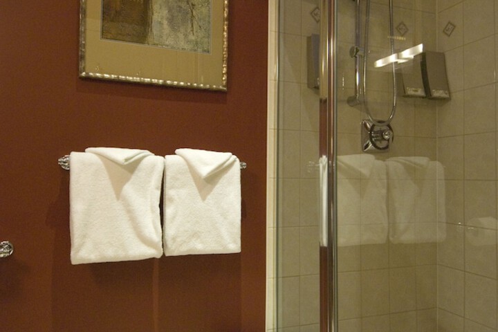 Room 34 of 57