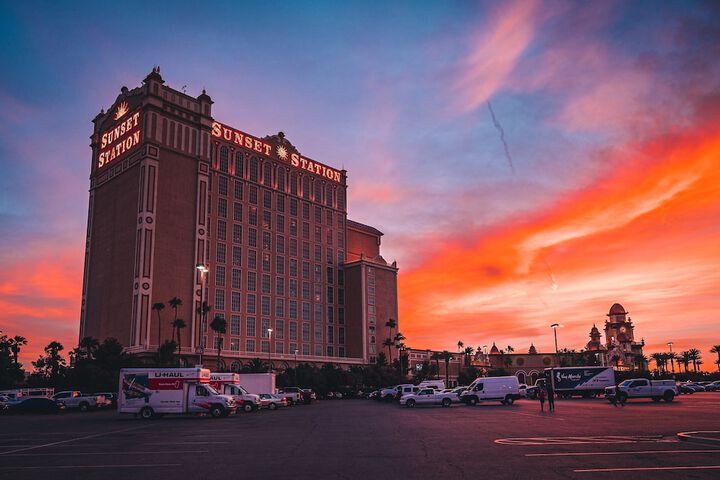 Hotel 2 of 88
