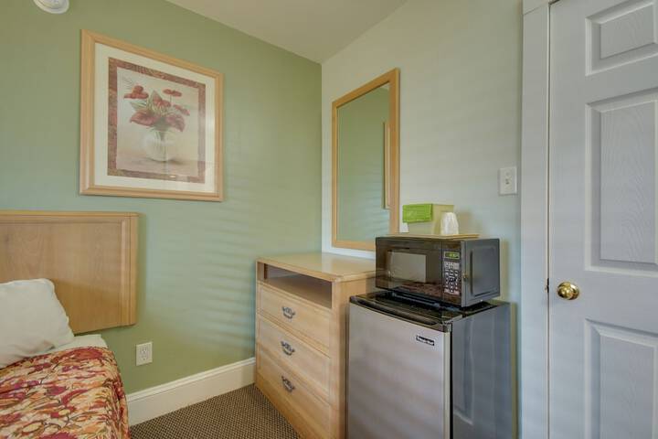 Room 61 of 89