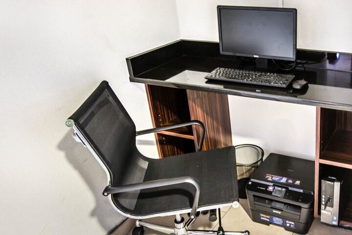 Business Center 34 of 34