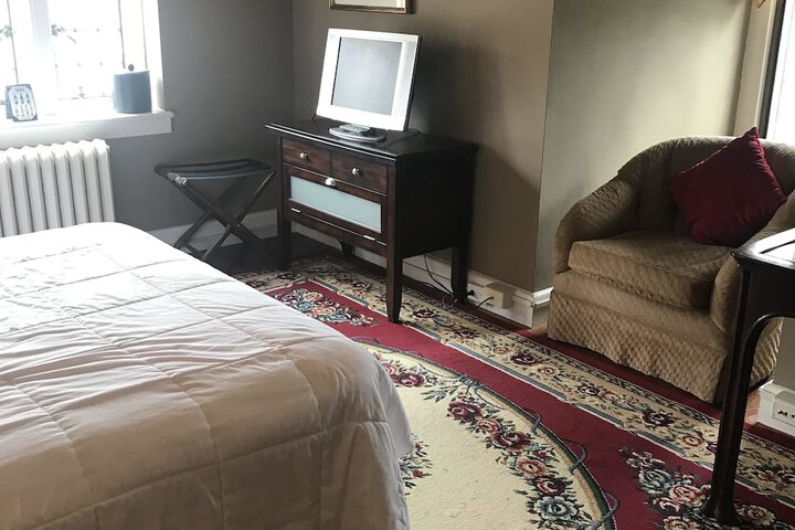 Room 18 of 98