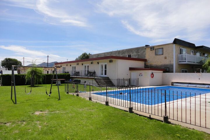 Pool 6 of 39