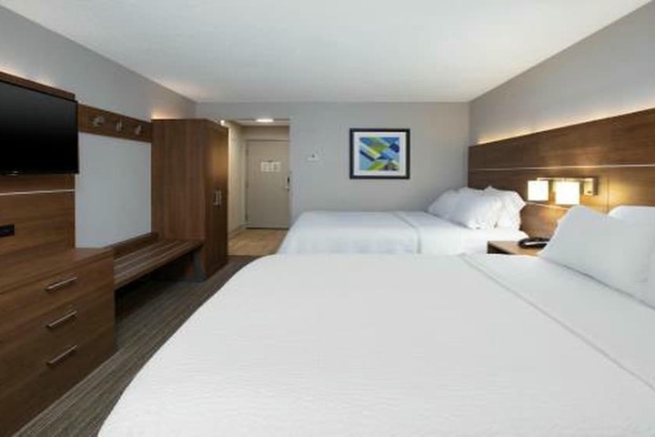 Holiday Inn Express Mt. Vernon by IHG