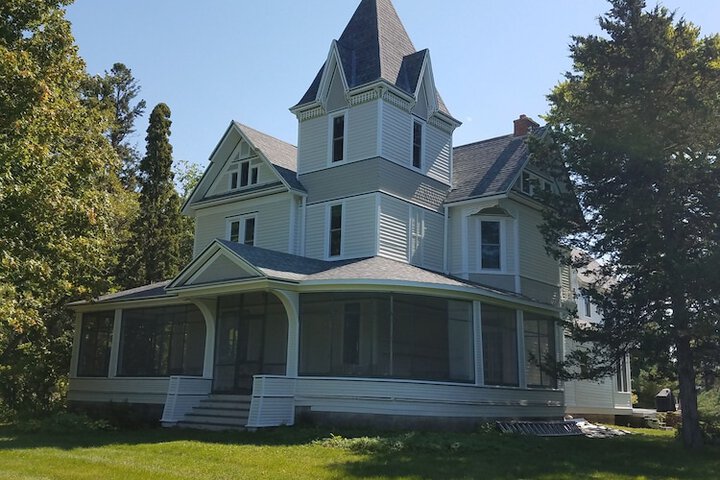 Oaklawn Inn LLC