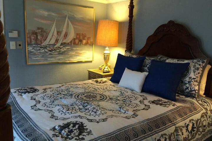 Shorelight Inn
