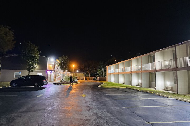 Hotel 4 of 11