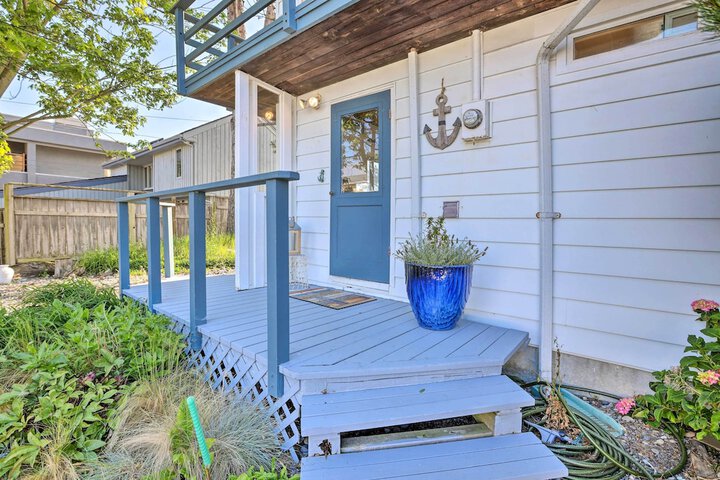 Waterfront Ferndale Home: Deck + Beach Access