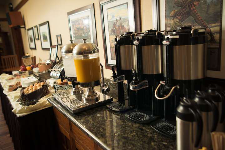 Breakfast/Coffee Service 65 of 98